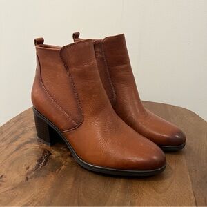 *Like New* Women’s Naturalizer Laura Leather Block Heel Ankle Boots